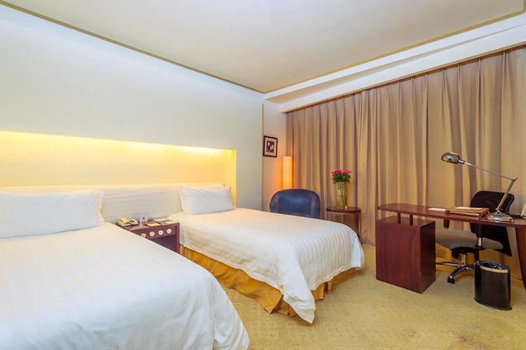 Gubei Garden Hotel Shanghai Hongqiao 4*,